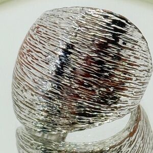 Rhodium Over Brass Ring‎ Asymmetrical Silver-Tone Dome Ring Size 9